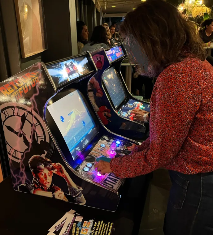 Où trouver une entreprise de jeux vidéos anciens pour son mariage fun à thème rétro ?, Toulouse, Reborne Retrogaming