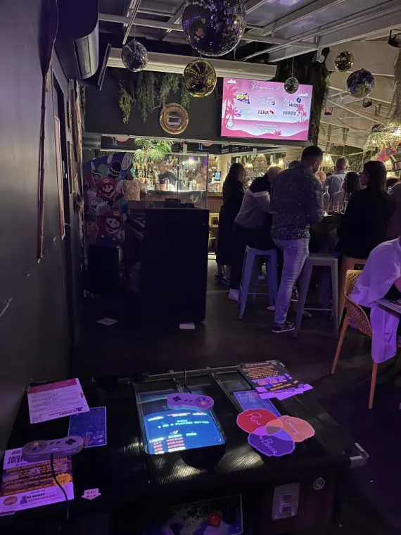 Animation sur le thème jeux vidéos retro pour un séminaire d'entreprise, Toulouse, Reborne Retrogaming