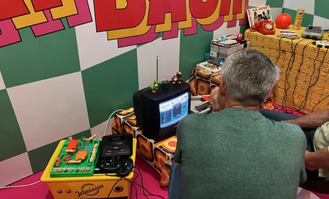 Corner Rétrogaming  jeux vintage  et déco années 80-90